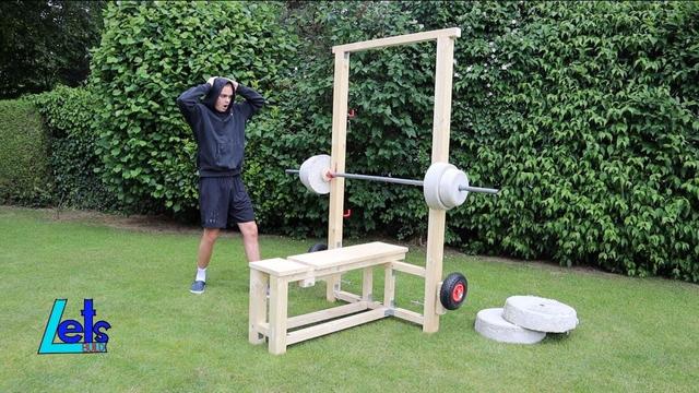 Baue deine eigene Hantelbank: Platzsparender Couchtisch und Fitnessgerät in einem