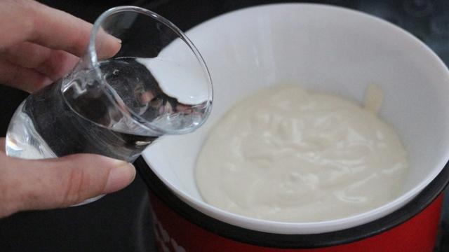 Emulgieren leicht gemacht: So gelingt dir die perfekte selbstgemachte Hautcreme Emulgieren leicht gemacht: So gelingt dir die perfekte selbstgemachte Hautcreme
