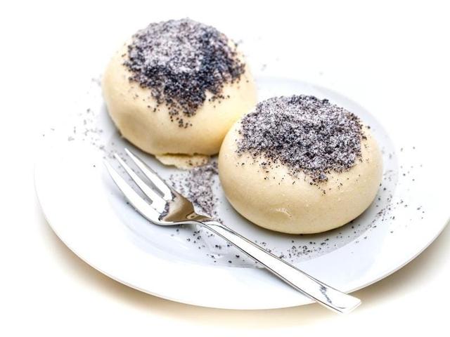 Klassische Hefeklöße nach Omas Art: Die Geheimnisse des perfekten Teigs Klassische Hefeklöße nach Omas Art: Die Geheimnisse des perfekten Teigs