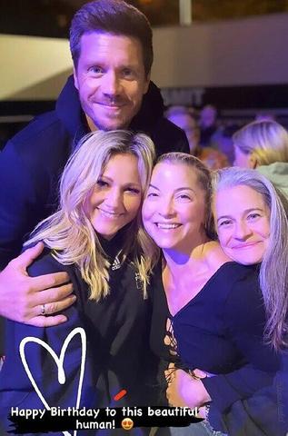 Endlich ein Blick ins Privatleben: Seltenes Bild von Helene Fischer und Thomas Seitel gefunden Endlich ein Blick ins Privatleben: Seltenes Bild von Helene Fischer und Thomas Seitel gefunden