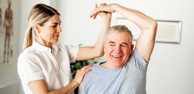 5. Rehabilitation nach einem Hirnschlag: Ziele und Maßnahmen 5. Rehabilitation nach einem Hirnschlag: Ziele und Maßnahmen