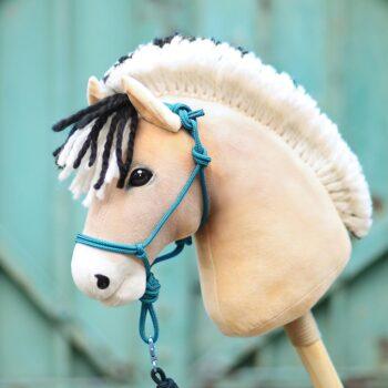 Perfekte Stoffe für dein Hobby Horse: Eigenschaften, Alternativen und Verarbeitungstipps Perfekte Stoffe für dein Hobby Horse: Eigenschaften, Alternativen und Verarbeitungstipps