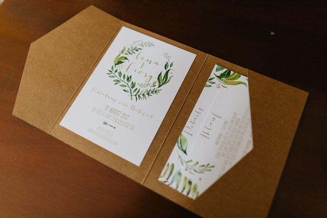 Schöne DIY-Hochzeitseinladungen: Ideen und Inspiration zum Selbermachen