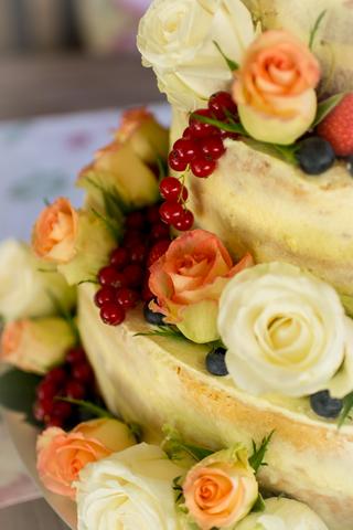 Schritt-für-Schritt-Anleitung: Hochzeitstorten selber machen Schritt-für-Schritt-Anleitung: Hochzeitstorten selber machen