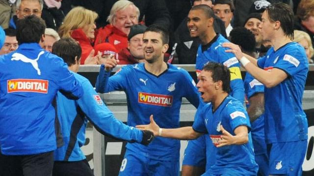 Überraschungssieg: Hoffenheim krönt sich zum Deutschen Meister! Überraschungssieg: Hoffenheim krönt sich zum Deutschen Meister!