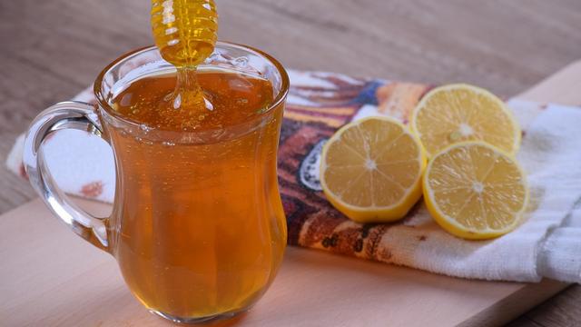 Natürliche Mittel gegen Hustenreiz: Hausmittel für schnelle Linderung Natürliche Mittel gegen Hustenreiz: Hausmittel für schnelle Linderung