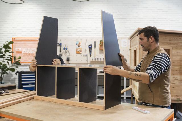 Schritt-für-Schritt-Anleitung zum Bau eines Hühnerstalls: Ideen und Tipps für Ihr Projekt Schritt-für-Schritt-Anleitung zum Bau eines Hühnerstalls: Ideen und Tipps für Ihr Projekt