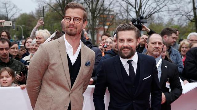 Jetzt live einschalten: Joko und Klaas kommentieren die Ankunft der königlichen Familie zur Krönung Jetzt live einschalten: Joko und Klaas kommentieren die Ankunft der königlichen Familie zur Krönung