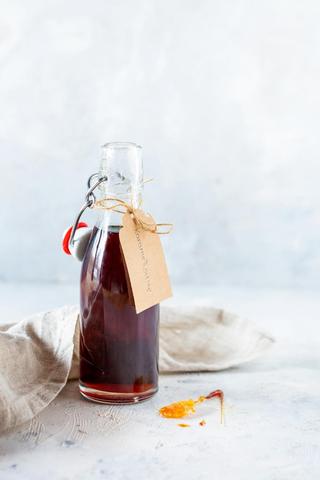 Einfaches Rezept für köstlichen Karamellsirup Einfaches Rezept für köstlichen Karamellsirup