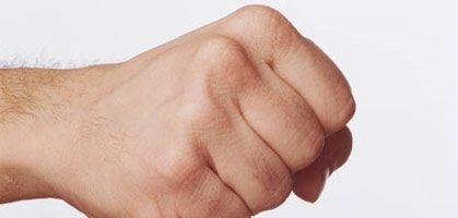 Schmerzen wie Nadelstiche im Finger? Möglicherweise ein Karpaltunnelsyndrom Schmerzen wie Nadelstiche im Finger? Möglicherweise ein Karpaltunnelsyndrom