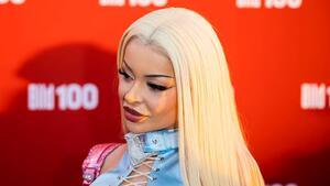 Die Altersfrage um Katja Krasavice: Wie alt ist die YouTube-Barbie wirklich? Die Altersfrage um Katja Krasavice: Wie alt ist die YouTube-Barbie wirklich?