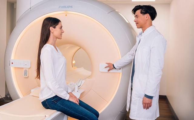 Die Vorteile der Kernspintomographie gegenüber anderen bildgebenden Verfahren Die Vorteile der Kernspintomographie gegenüber anderen bildgebenden Verfahren