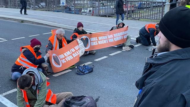 Protest gegen die Klimakrise: Eine Übersicht über verschiedene Klimaaktivisten Protest gegen die Klimakrise: Eine Übersicht über verschiedene Klimaaktivisten