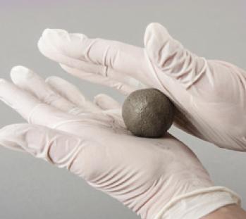 Knetbeton selbst herstellen: Günstig, kreativ und wetterfest Knetbeton selbst herstellen: Günstig, kreativ und wetterfest