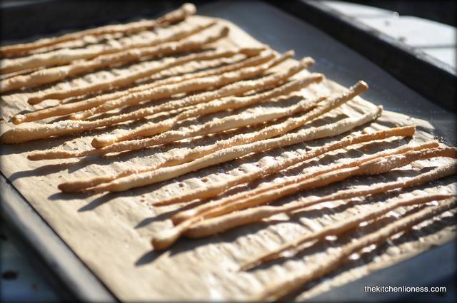 DIY Snack: So einfach kannst du deine eigenen Salzstangen zubereiten