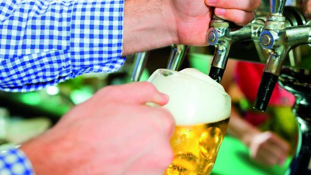 Kohlensäuremangel bedroht Sortenvielfalt in der Getränkeindustrie Kohlensäuremangel bedroht Sortenvielfalt in der Getränkeindustrie