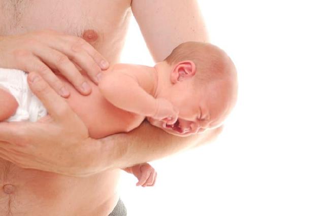 Koliken beim Baby bekämpfen: Bewährte Methoden, die helfen