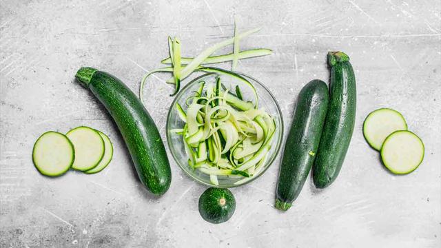 Symptome einer Zucchinivergiftung beim Hund: Was Sie beachten sollten Symptome einer Zucchinivergiftung beim Hund: Was Sie beachten sollten