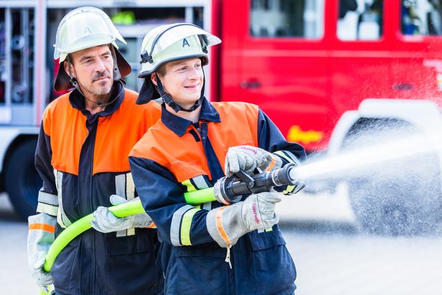 Feuerwehreinsatz: Wer zahlt die entstehenden Kosten? Feuerwehreinsatz: Wer zahlt die entstehenden Kosten?