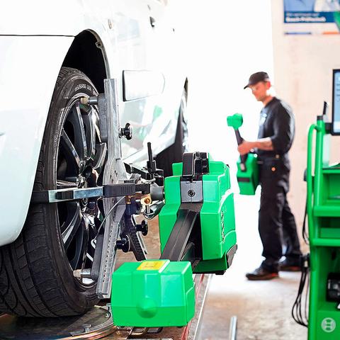 Was kostet eine professionelle Achsvermessung? Hier erfahren Sie es!