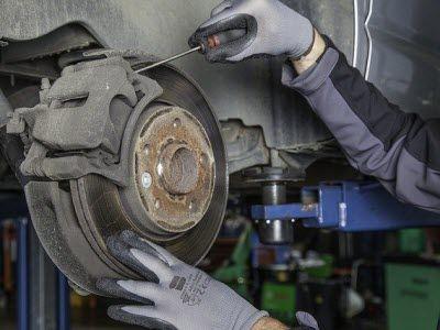 Bremsen wechseln: Welche Kosten sind zu erwarten?