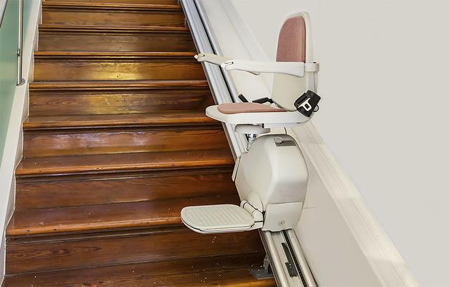 Kosten für einen Treppenlift mit Einbau