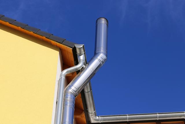 Edelstahlschornstein mit Montage: Welche Kosten sind zu erwarten? Edelstahlschornstein mit Montage: Welche Kosten sind zu erwarten?