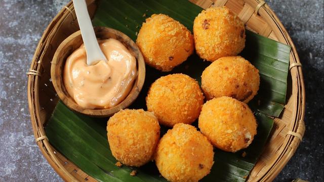 Bitterballen: Geschichte, Rezept und Serviervorschläge für die beliebte niederländische Spezialität