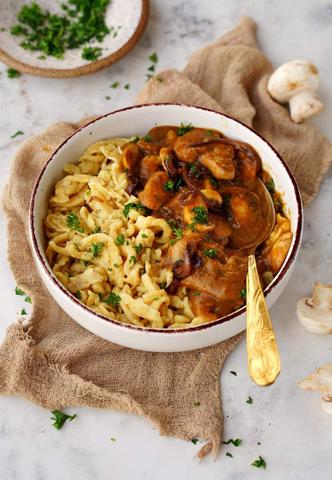 Klassisch oder vegan? Passende Beilagen für Spätzle Klassisch oder vegan? Passende Beilagen für Spätzle