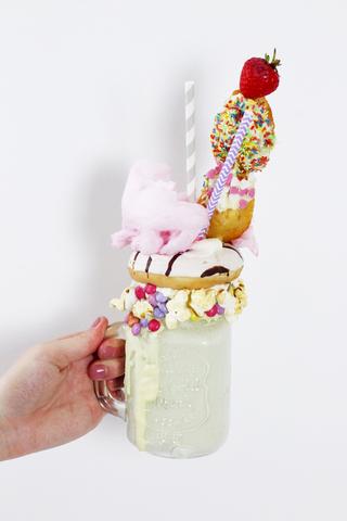 Kreative Ideen für selbstgemachte Milchshake-Kreationen Kreative Ideen für selbstgemachte Milchshake-Kreationen