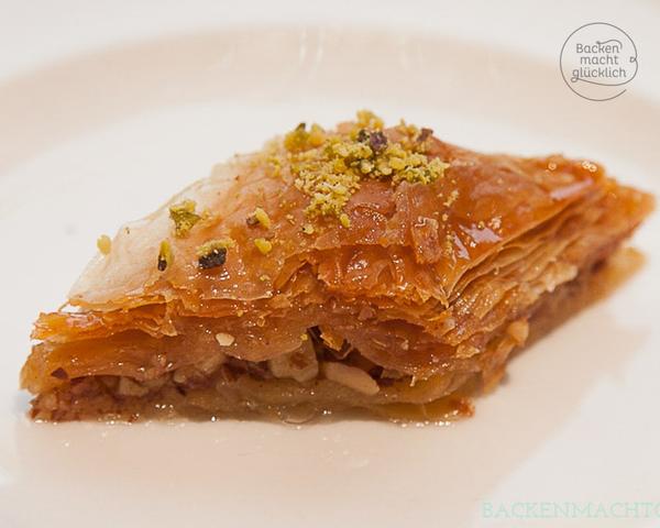 Schritt-für-Schritt-Anleitung: Baklava ganz einfach zu Hause zubereiten Schritt-für-Schritt-Anleitung: Baklava ganz einfach zu Hause zubereiten