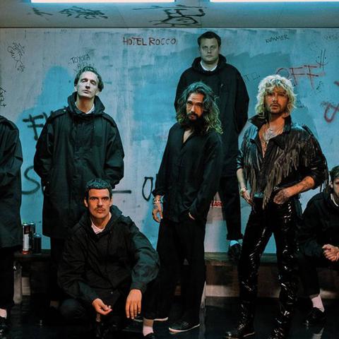 Die Zusammenarbeit von Kraftklub und Tokio Hotel in 