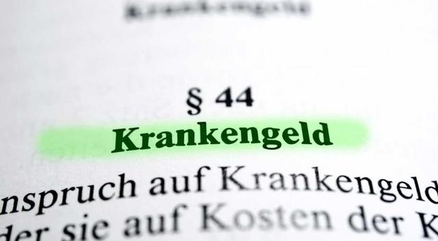 Wann beginnt der Anspruch auf Krankengeld? Nutzen Sie unseren Rechner!