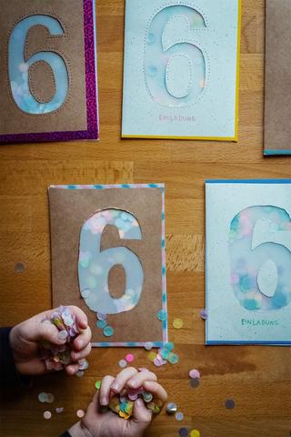 Transparente Umschläge basteln: Tolle Idee für Einladungen zum Kindergeburtstag Transparente Umschläge basteln: Tolle Idee für Einladungen zum Kindergeburtstag