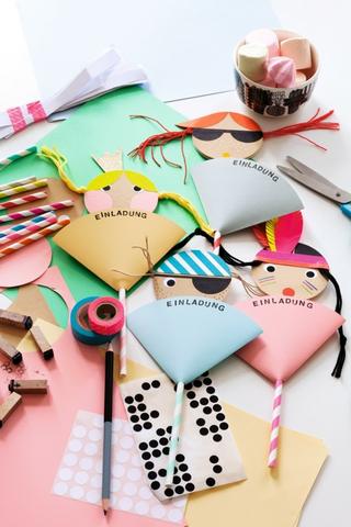 Kreative Ideen für selbstgemachte Einladungskarten zum Kindergeburtstag Kreative Ideen für selbstgemachte Einladungskarten zum Kindergeburtstag