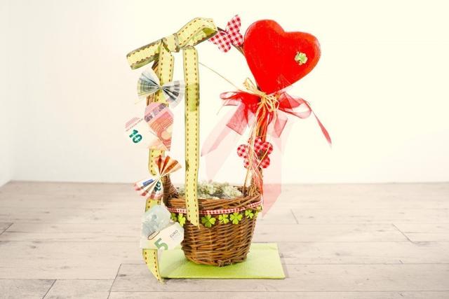 Originelle Geldgeschenke selber basteln: Kreative Ideen und Anregungen Originelle Geldgeschenke selber basteln: Kreative Ideen und Anregungen