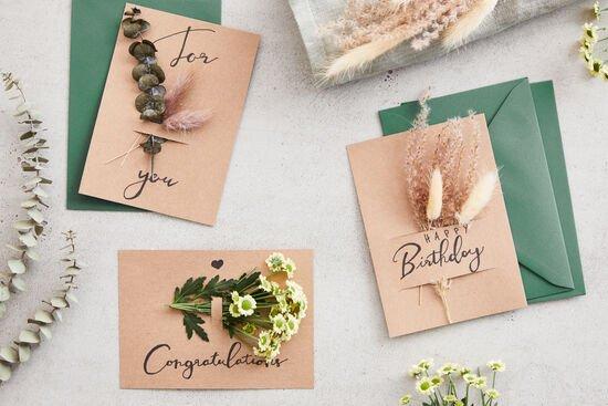 Persönliche Glückwunschkarten basteln: Inspirationen und Anleitungen Persönliche Glückwunschkarten basteln: Inspirationen und Anleitungen