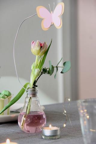 DIY Tischdeko für den Frühling: Leicht und wunderschön! DIY Tischdeko für den Frühling: Leicht und wunderschön!