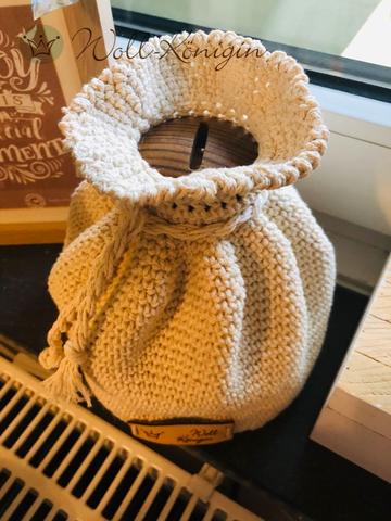 Häkeln oder Stricken? Ideen für gehäkelte oder gestrickte Hüllen für deine Spardose