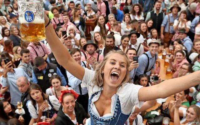 Layla-Verbot: Diskussion um den Song erreicht das Oktoberfest 2022 Layla-Verbot: Diskussion um den Song erreicht das Oktoberfest 2022
