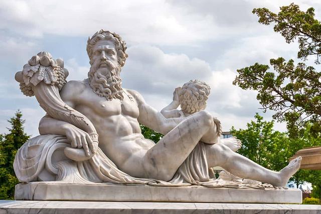 Inspiration: 20 einzigartige Ideen zum Selbermachen von lebensgroßen Gartenfiguren Inspiration: 20 einzigartige Ideen zum Selbermachen von lebensgroßen Gartenfiguren