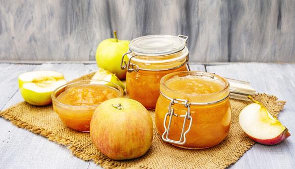 Holen Sie sich den Herbst aufs Brot mit selbstgemachter Apfelmarmelade
