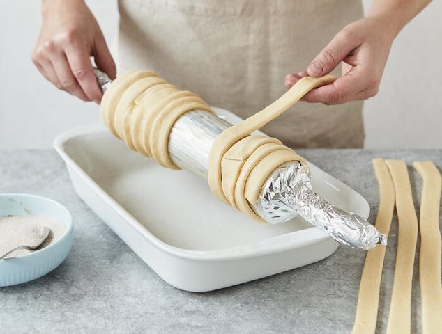 Backen wie ein Profi: Baumstriezel selber machen leicht gemacht