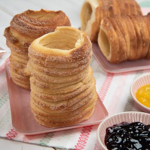 Verwöhnen Sie sich mit hausgemachten Baumstriezeln