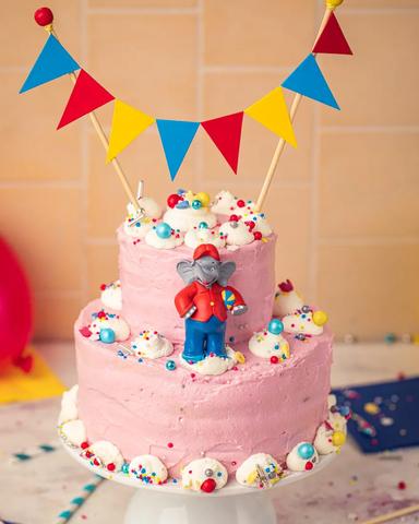 Benjamin Blümchen Torte - Schritt-für-Schritt Anleitung für die selbstgemachte Variante Benjamin Blümchen Torte - Schritt-für-Schritt Anleitung für die selbstgemachte Variante