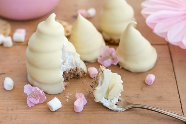 Überraschen Sie Ihre Lieben mit selbstgemachten Schaumküssen