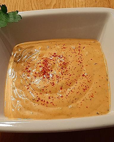 Leckere Döner Saucen selbst gemacht: Einfache Rezepte zum Nachmachen Leckere Döner Saucen selbst gemacht: Einfache Rezepte zum Nachmachen