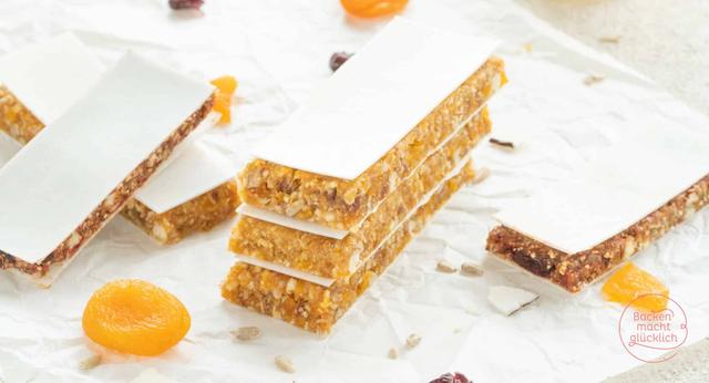 Nährstoffreiche Snacks auf Vorrat: Fruchtschnitten einfach selber machen. Nährstoffreiche Snacks auf Vorrat: Fruchtschnitten einfach selber machen.