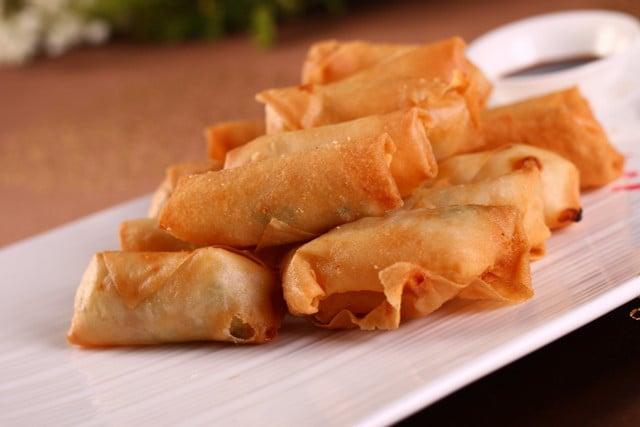 Köstliche Frühlingsrollen aus dem fernen Osten: So gelingt das Originalrezept Köstliche Frühlingsrollen aus dem fernen Osten: So gelingt das Originalrezept