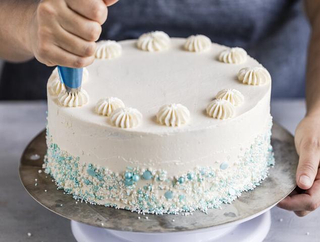 Leckere Geburtstagstorte selbst gemacht: Schritt-für-Schritt-Anleitung Leckere Geburtstagstorte selbst gemacht: Schritt-für-Schritt-Anleitung